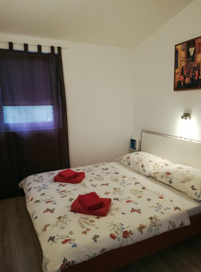 Apartment Anita Fažana エクステリア 写真