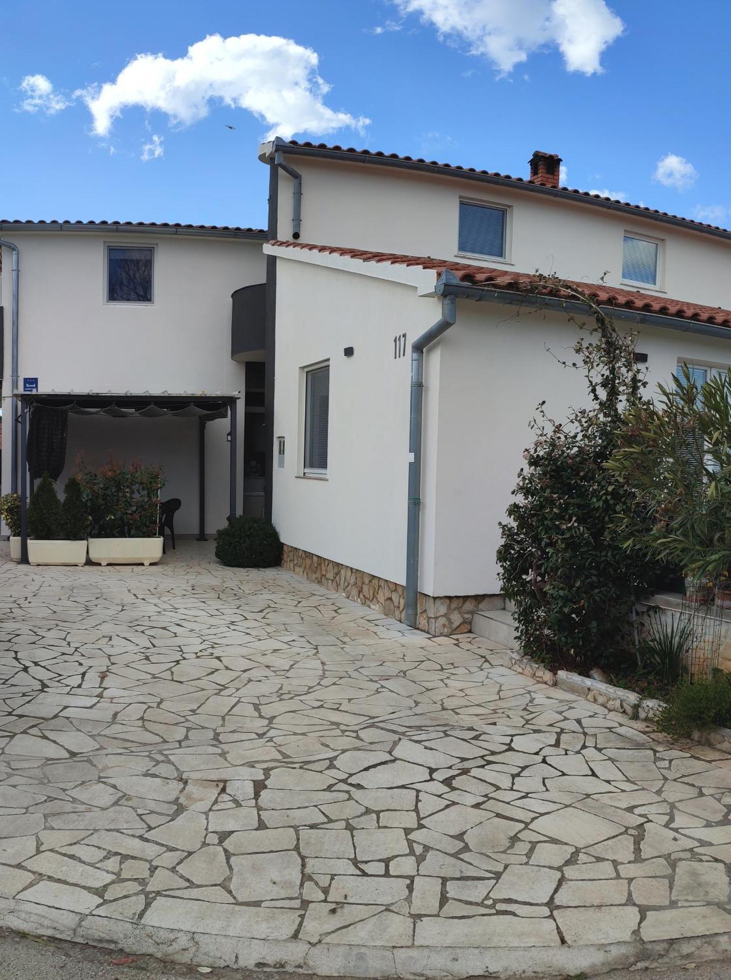Apartment Anita Fažana エクステリア 写真