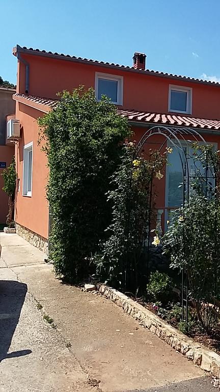 Apartment Anita Fažana エクステリア 写真